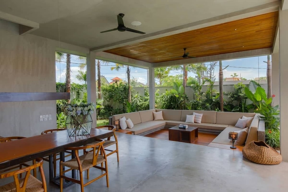 Zin Berawa Villas & Bungalows 35/54