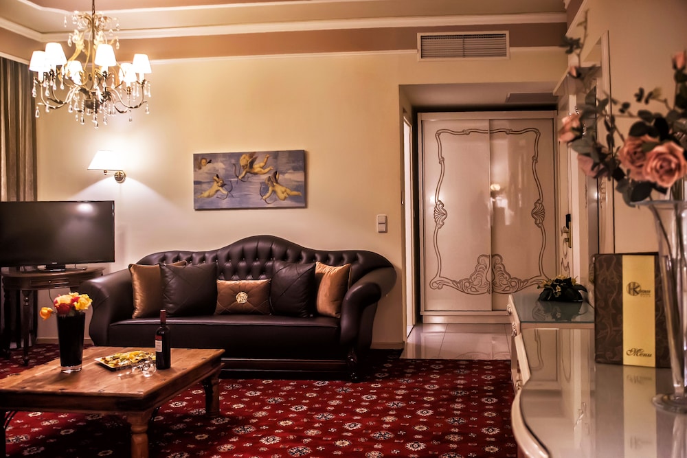 Hotel Kouros 34/61