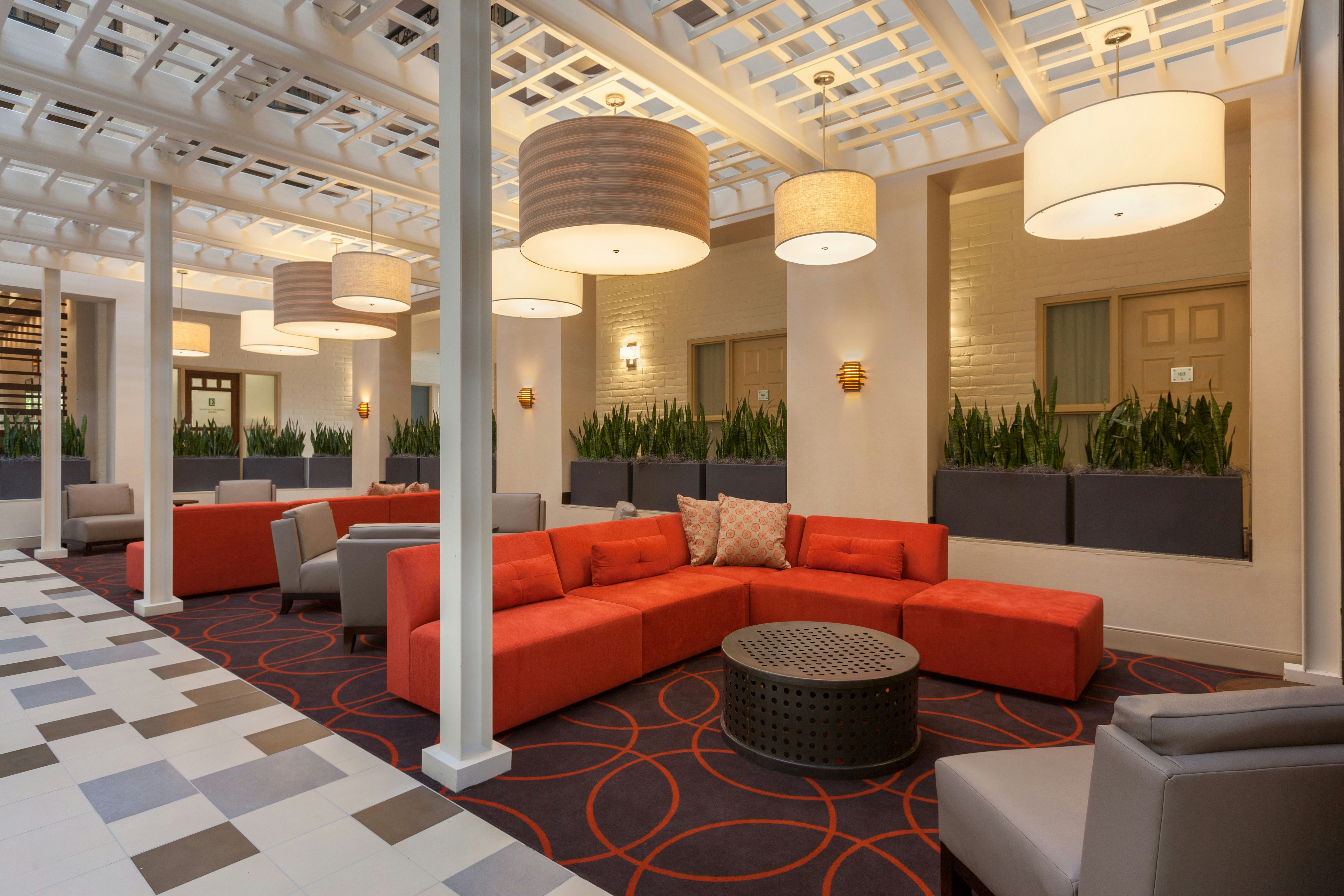 Embassy Suites Baton Rouge 26/47