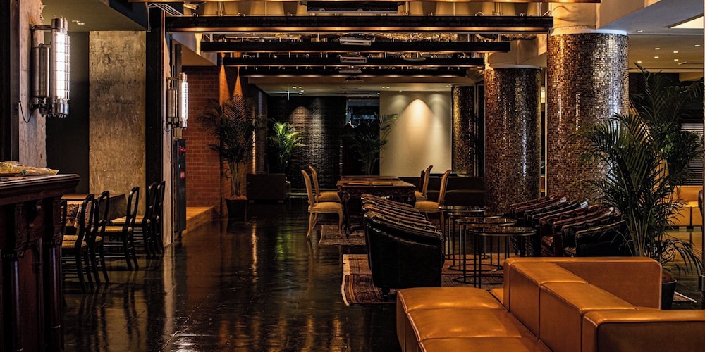 The Steel House (Ex Harmonie Cinq Hotel) 32/41