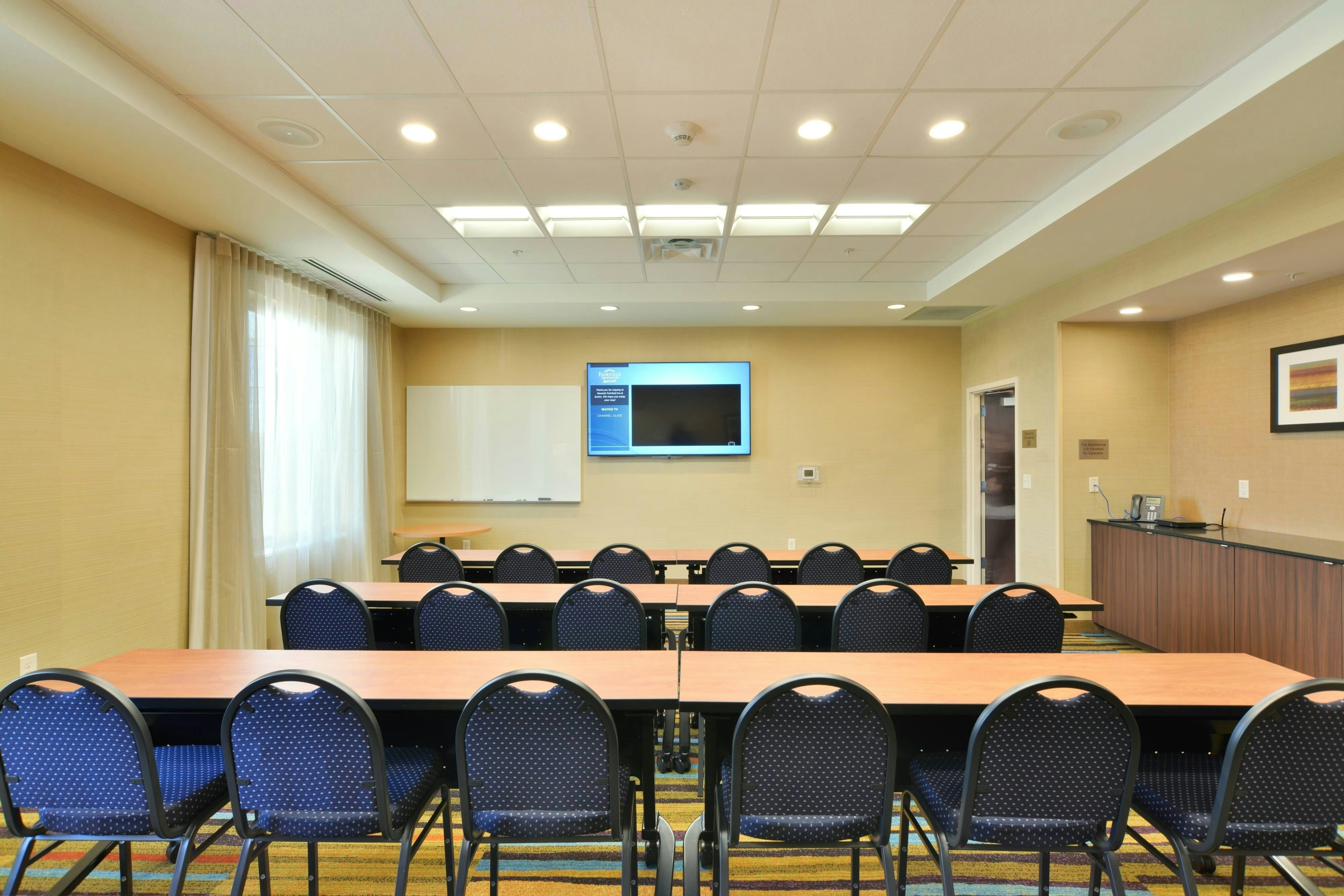 Fairfield Inn Suites Eau Claire Chippewa Falls 14/17