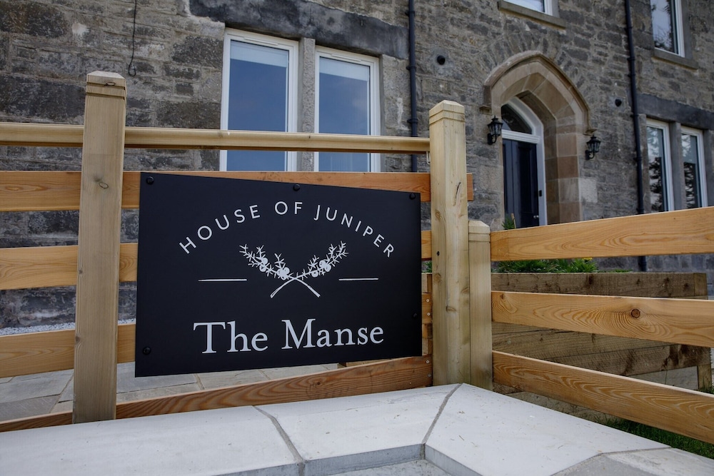 House Of Juniper - The Manse 4/34