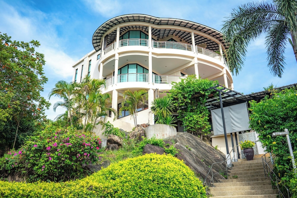 Sunset Hill Boutique Resort 5/77
