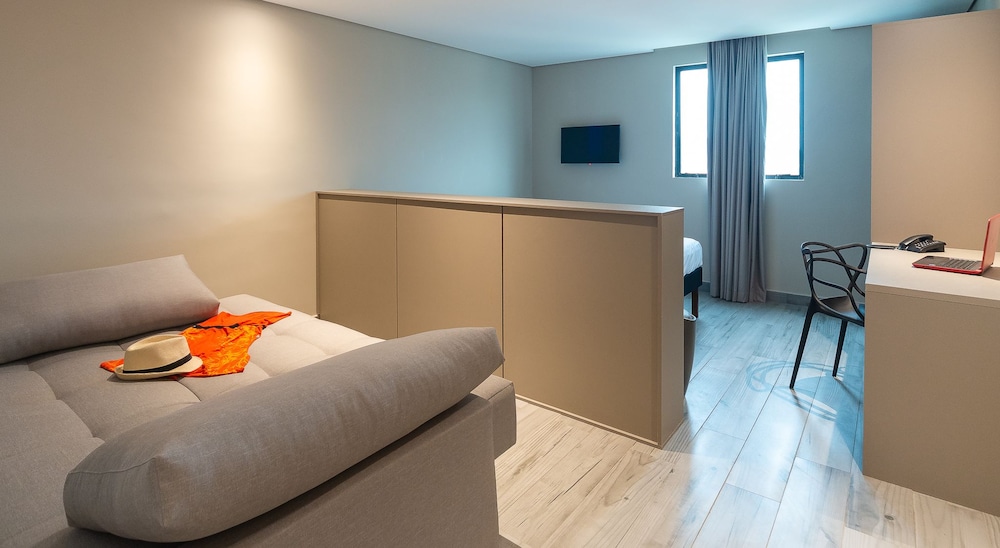 Ibis Styles Itauna 7/30