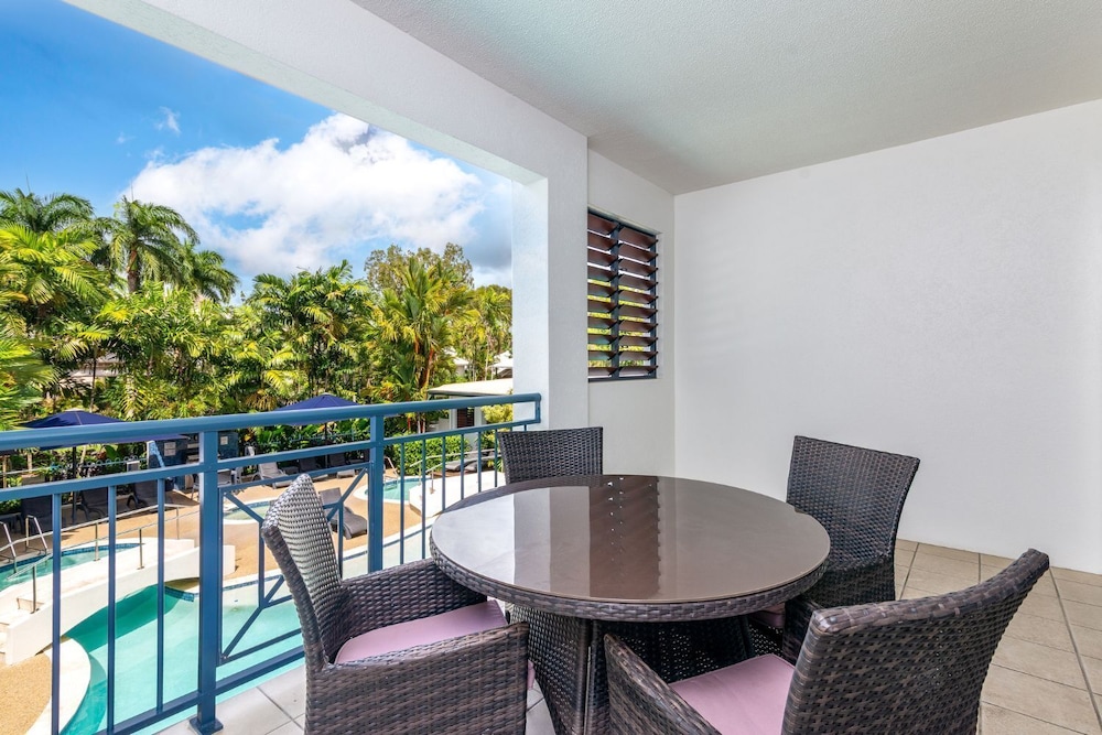 Meridian Port Douglas 50/70