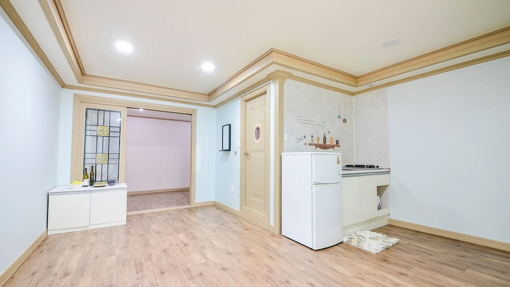 Sokcho Tteurak Pension 14/50