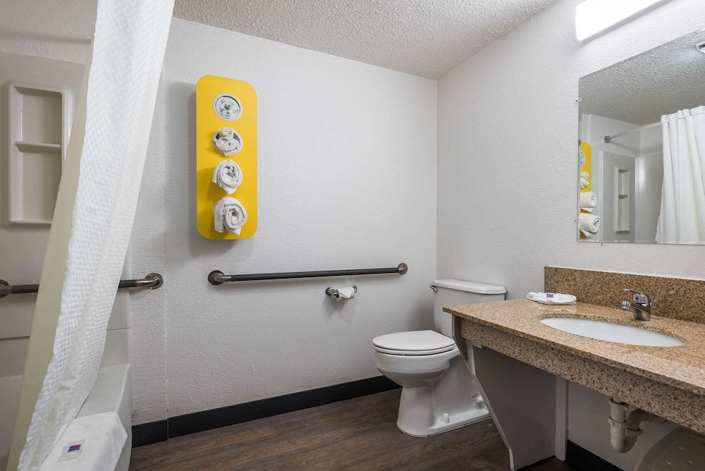 Motel6 Bridgeview, IL 61/64