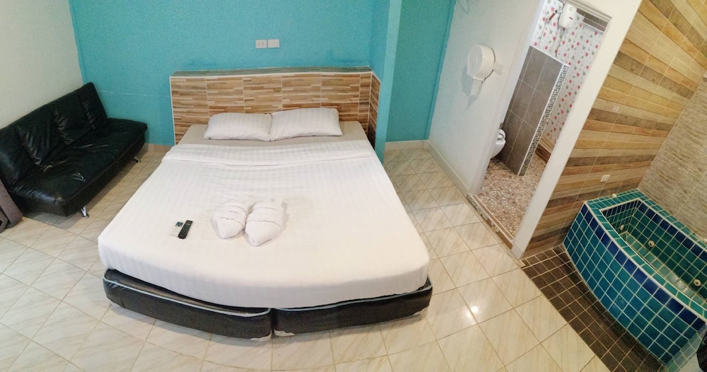 Baan Kaew Ruen Kwan 34/71