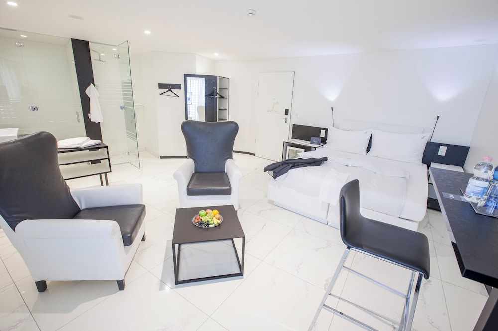 THESSONI HOME ZURICH 30/48