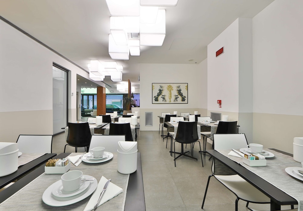 restaurant-cafeteria