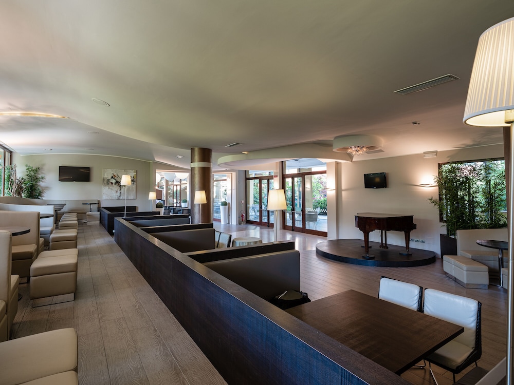 Parc Hotel Gritti 57/77
