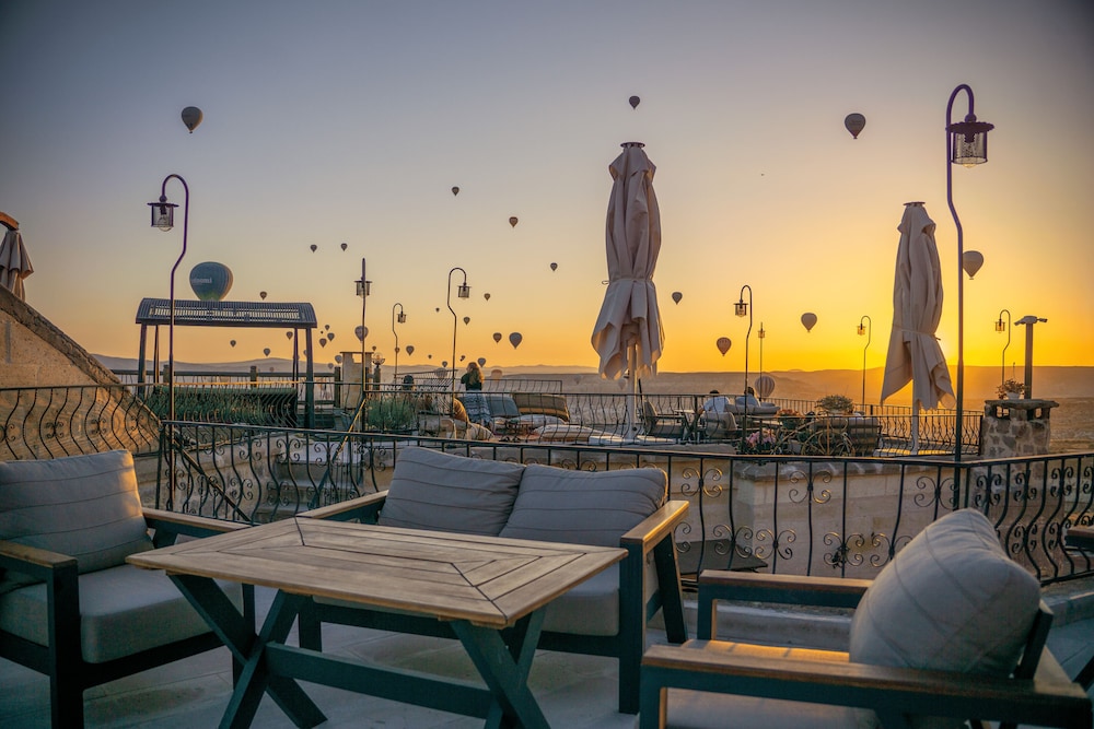 Ages In Cappadocia 37/50