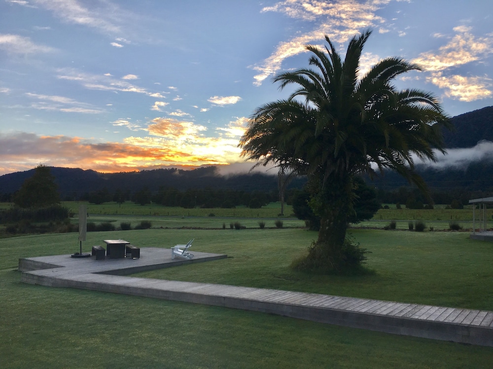 Franz Josef Oasis 37/54