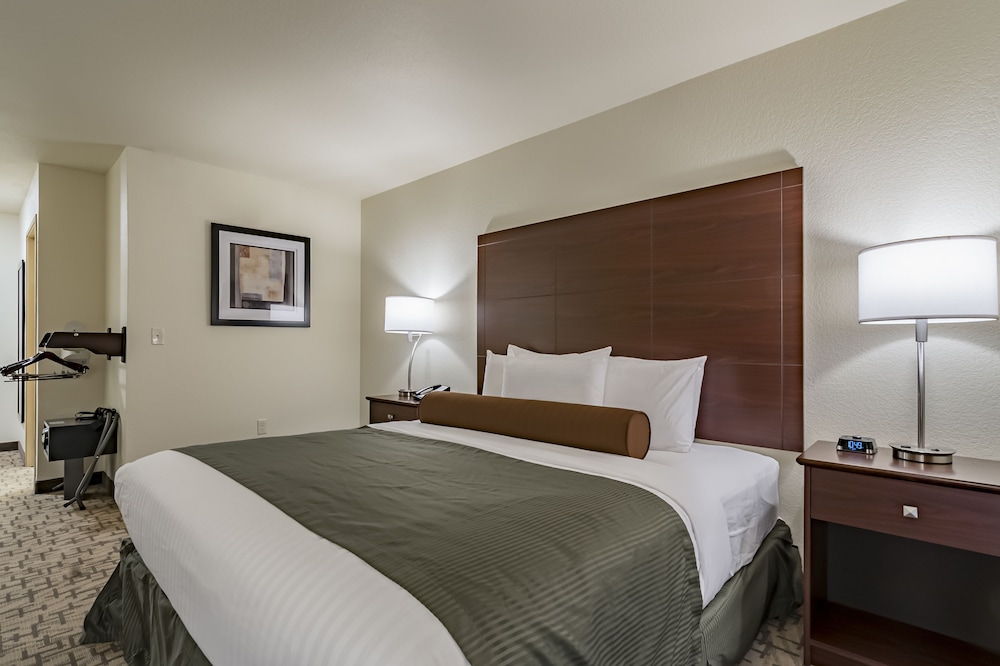 Cobblestone Inn and Suites Lamoni 15/50