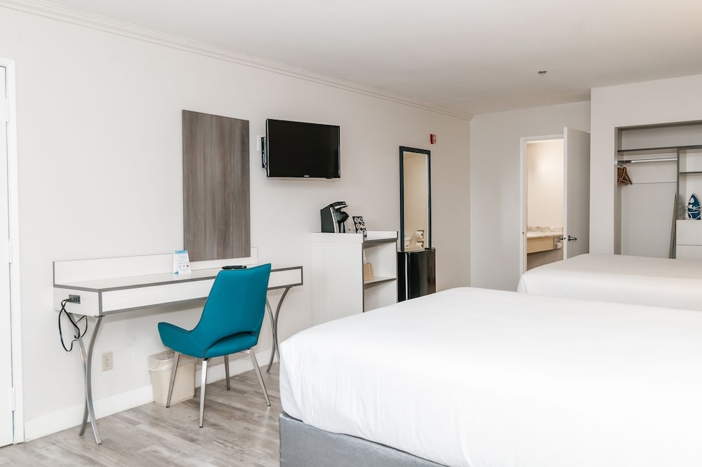 Art Hotel Laguna Beach 9/41