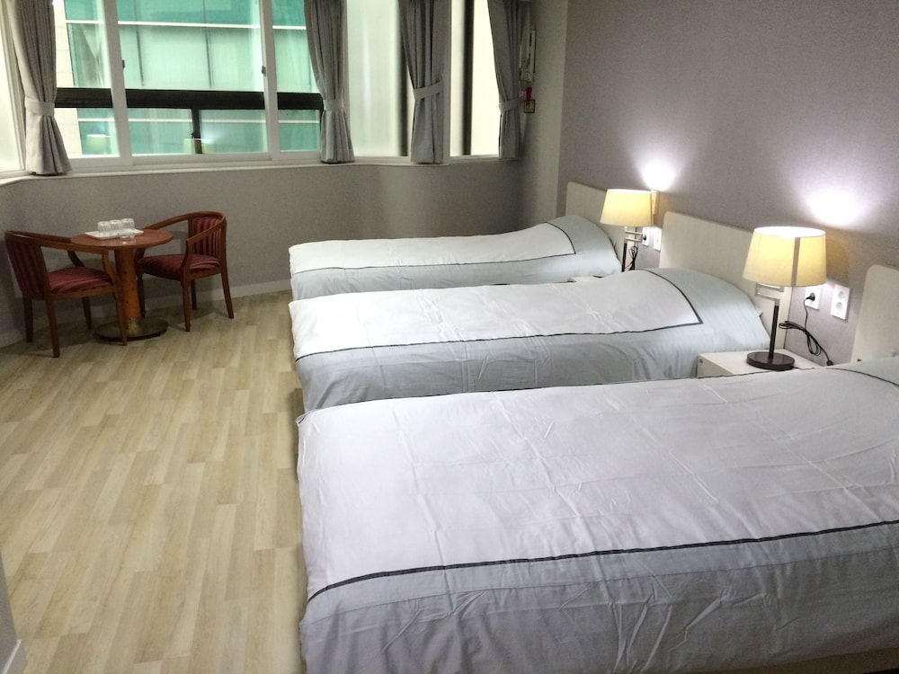 Busan Central Hotel 15/52