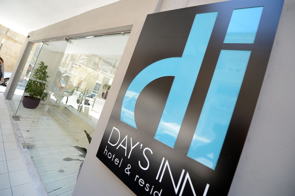 Days Inn Hotel And Residence 4/64