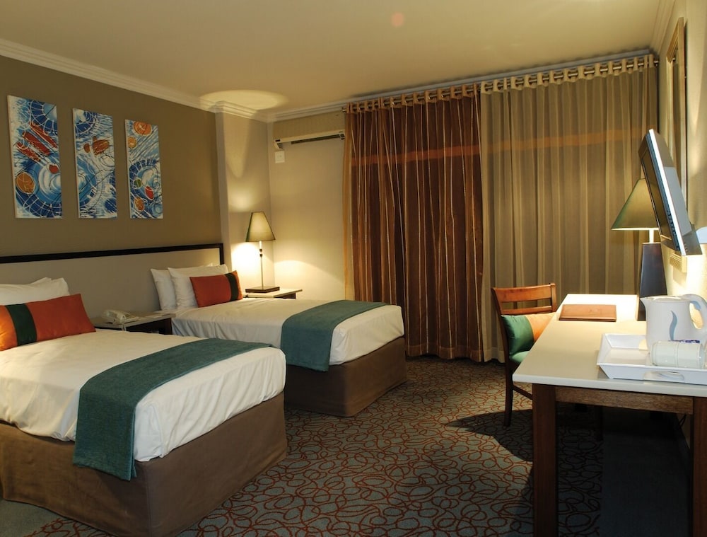 Khoroni Hotel 8/47