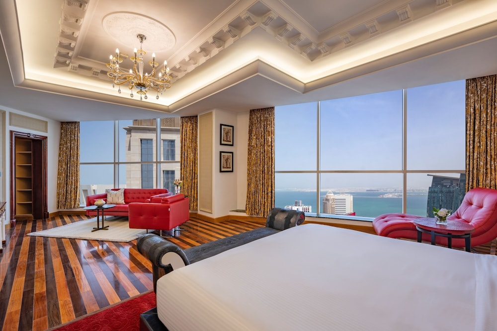 4 Bedrooms, Suite, 1 King and 4 Single Beds, Queen Bed, Private Pool