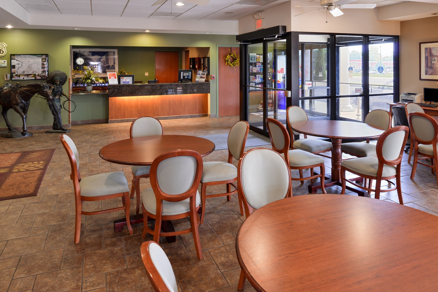 Country Hearth Inn & Suites Edwardsville St. Louis 43/51