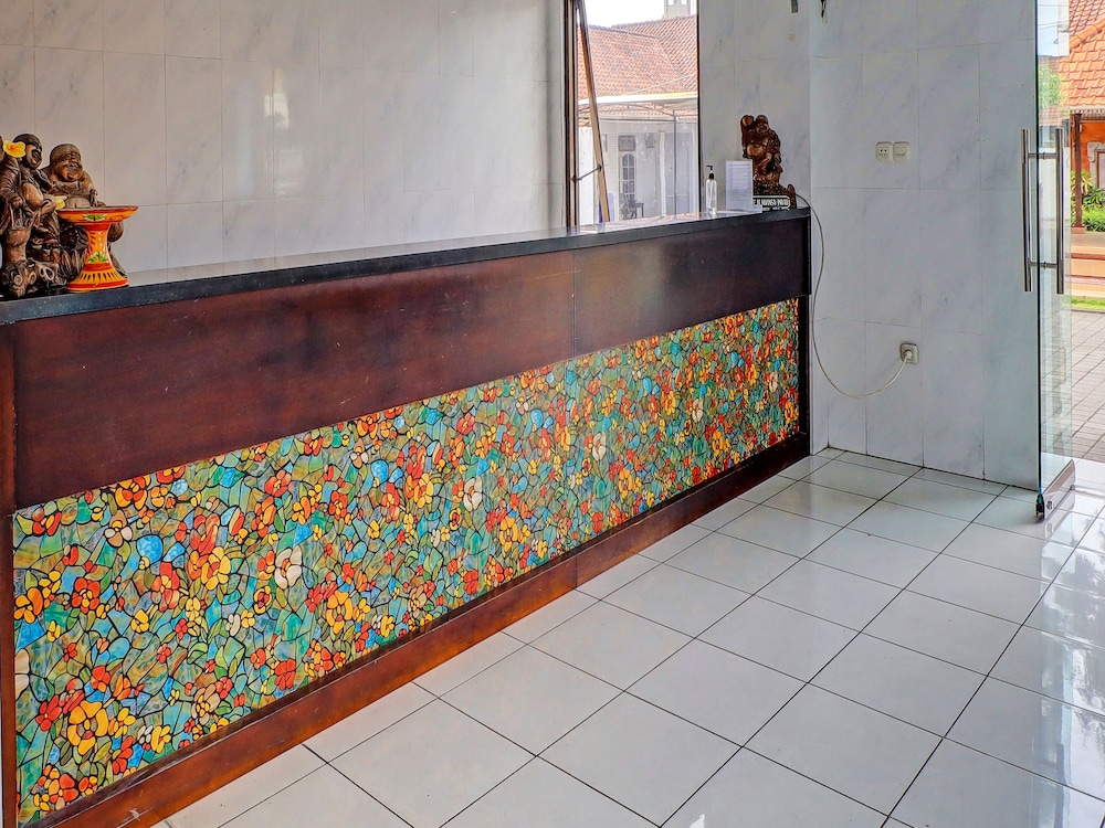 Hotel Nuansa Indah 7/23