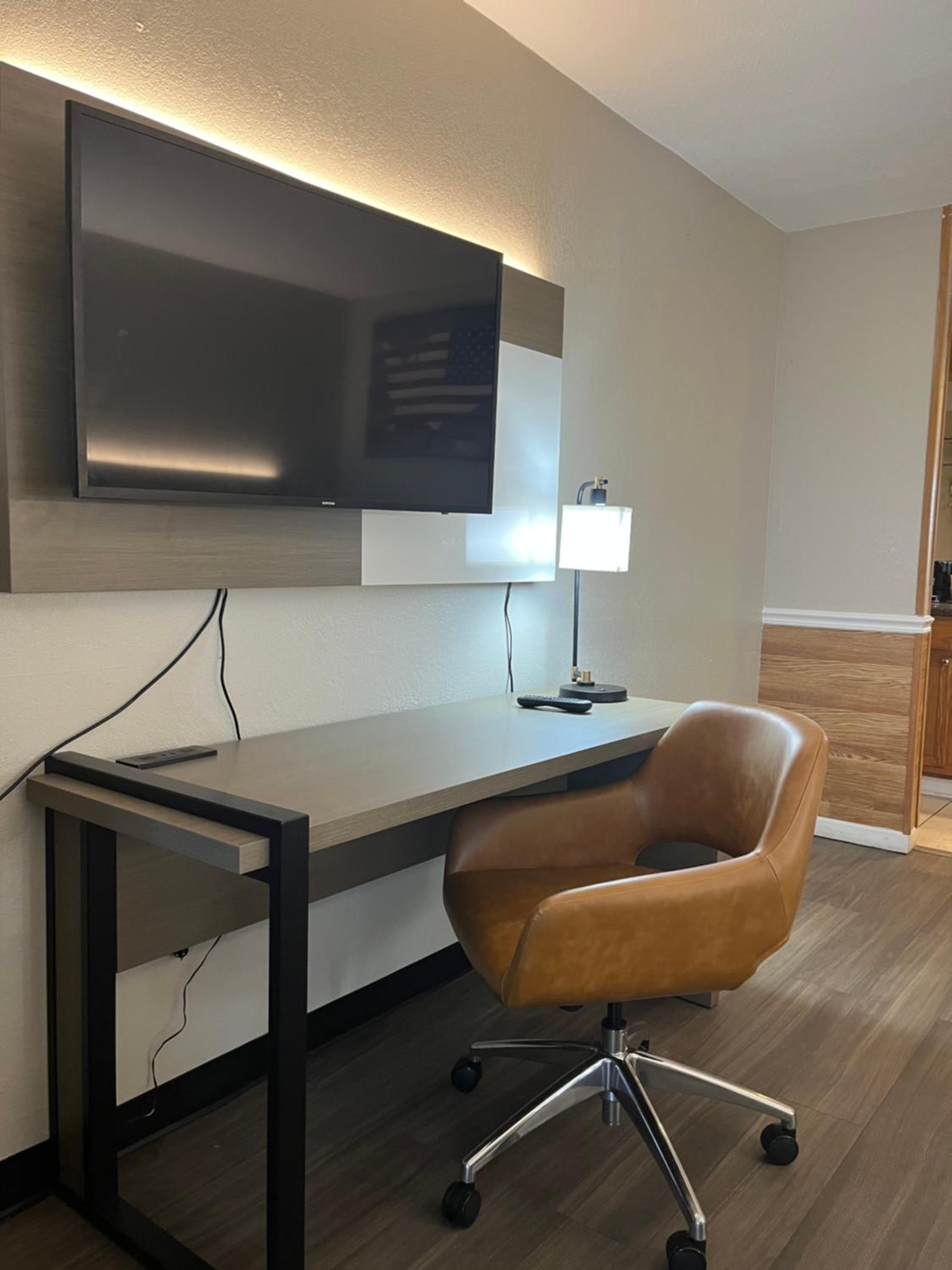 Hallmarc Inn & Suites of West Memphis 37/55