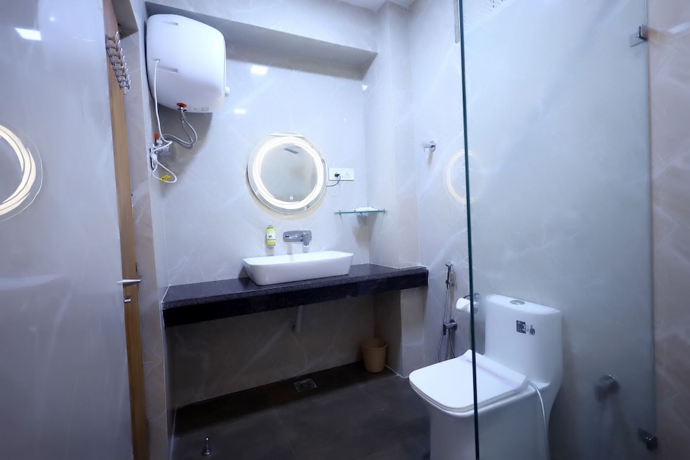 Hotel Krishna Sagar(Raj Nagar) 62/62