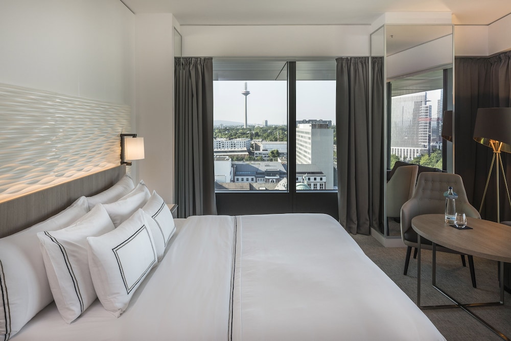 MELIA FRANKFURT CITY 22/65