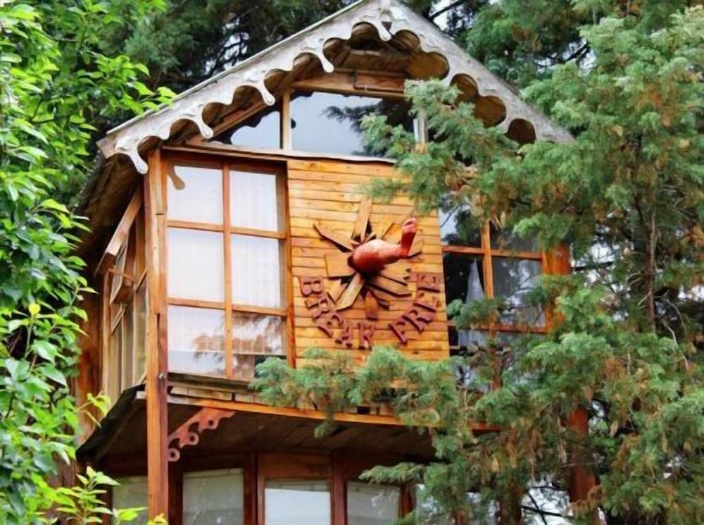 Sycamore Avenue Treehouses 3/50