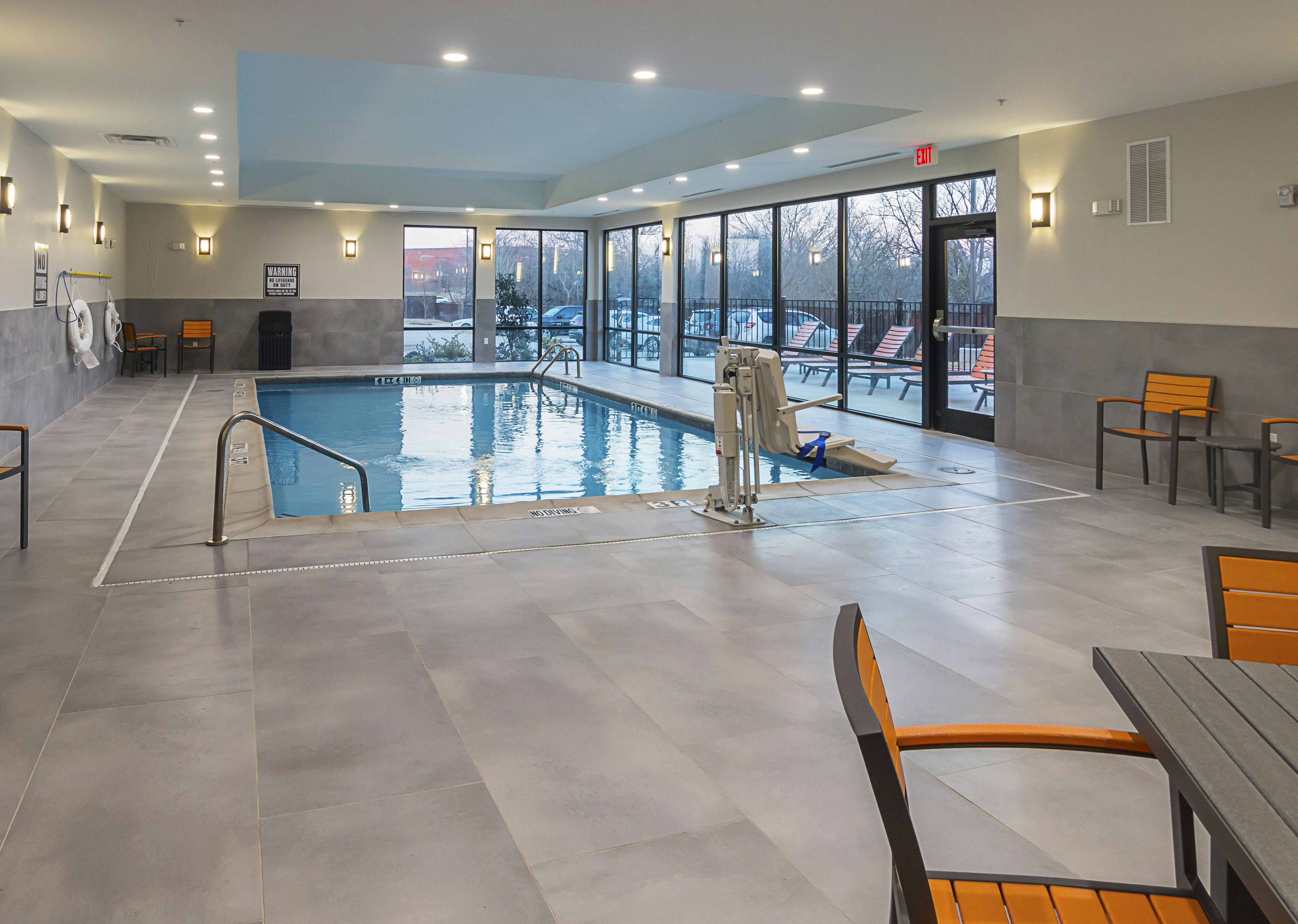 Hampton Inn & Suites Colleyville DFW Airport West 25/50