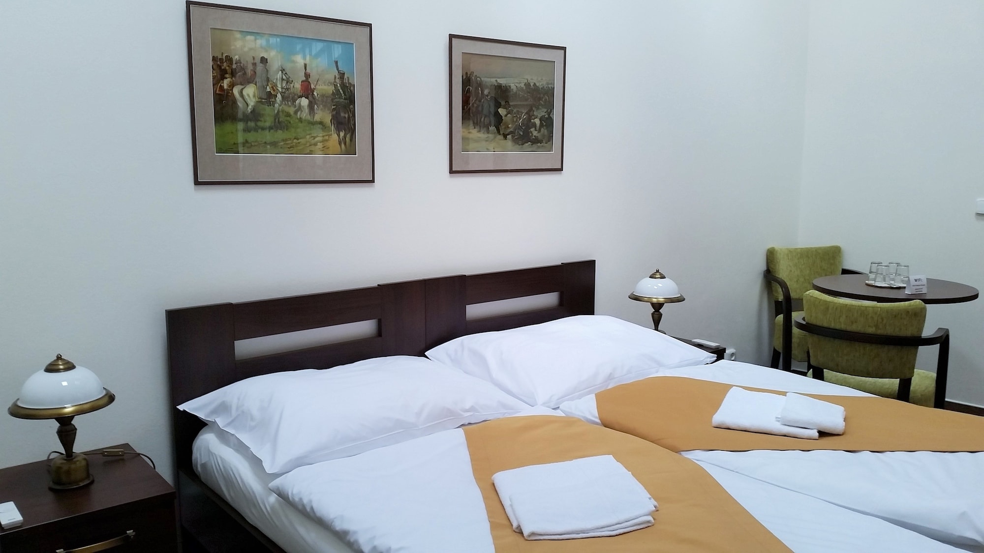 FAMILY SUITE, COURTYARD VIEW