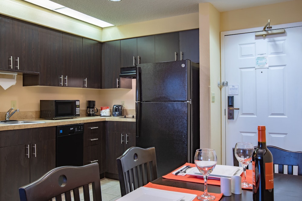 Stay Sky Suites 40/50