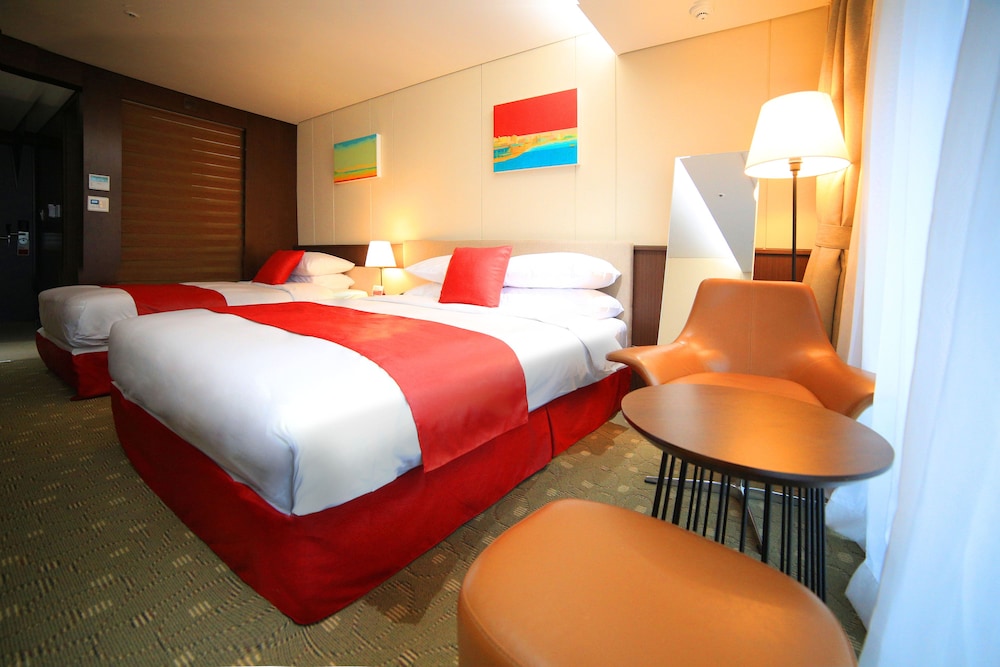 Ramada by Wyndham Jeju Hamdeok 14/70