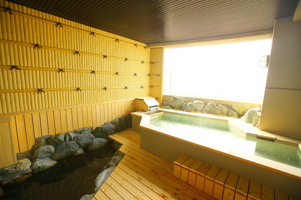 Hotel Mikawa Kaiyoukaku 16/45