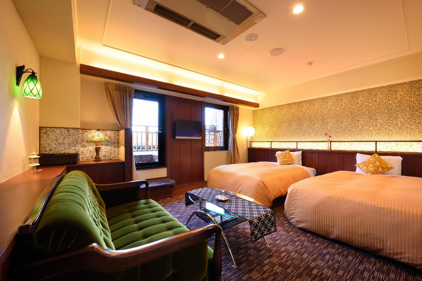 Room, Twin Beds, Canal View