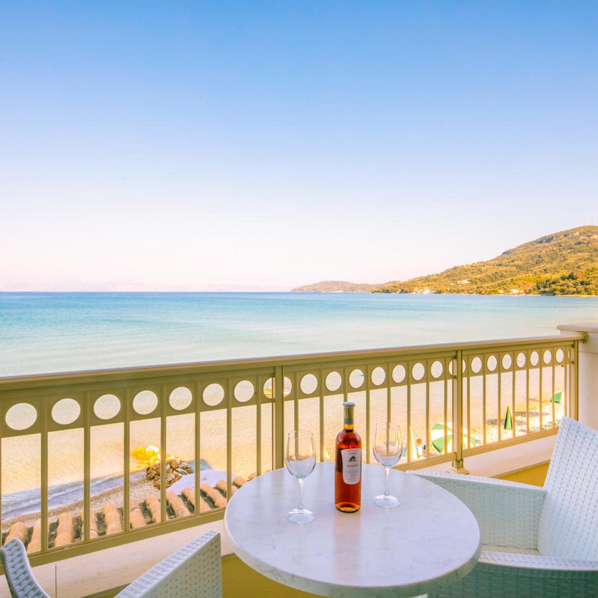 Rossis Beach Hotel 53/58