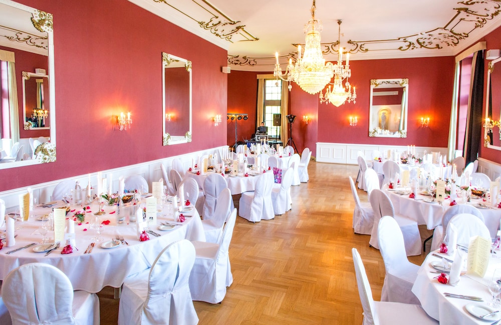 Schlosshotel & Orangerie Klink 32/50