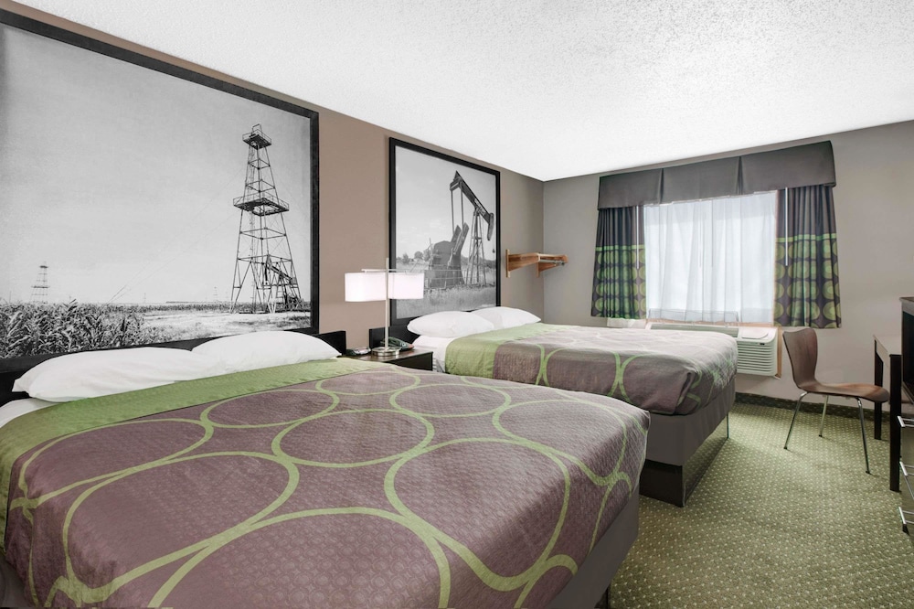 Super 8 By Wyndham Bedford Dfw Airport West 9/31