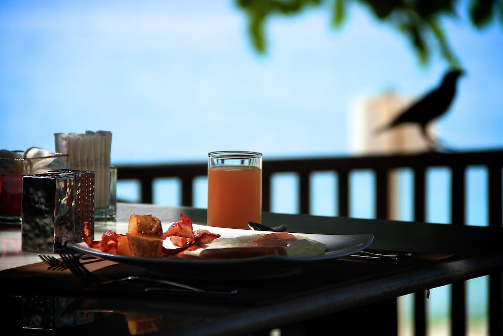 The Hive Hotel Samui 56/71