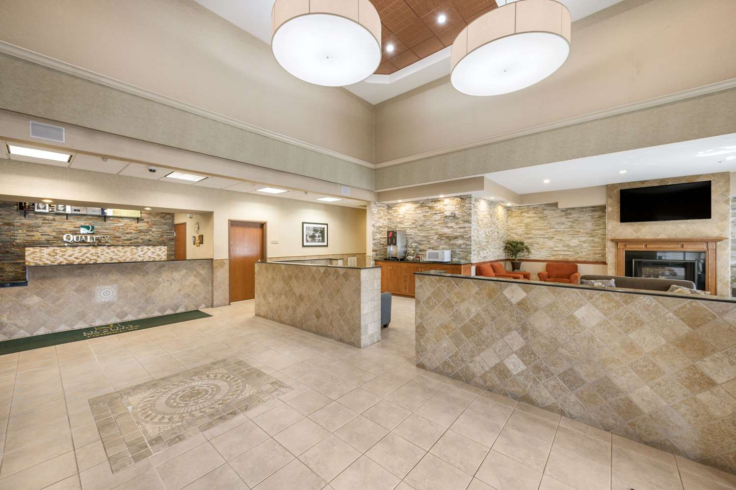Quality Inn and Suites Fishkill South Near I-84 3/52