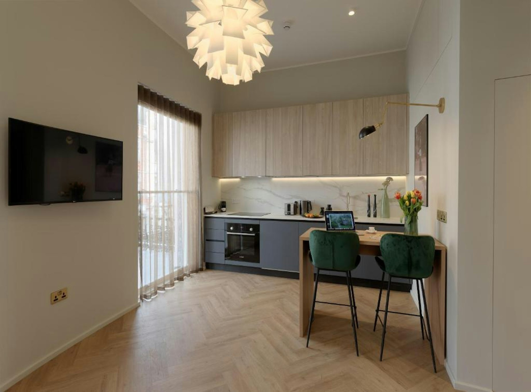 South Kensington Studios by D'Montrio 26/34