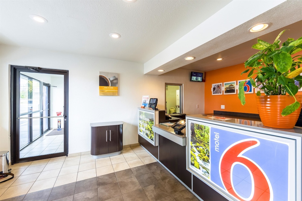 Motel6 Klamath Falls, OR 12/51