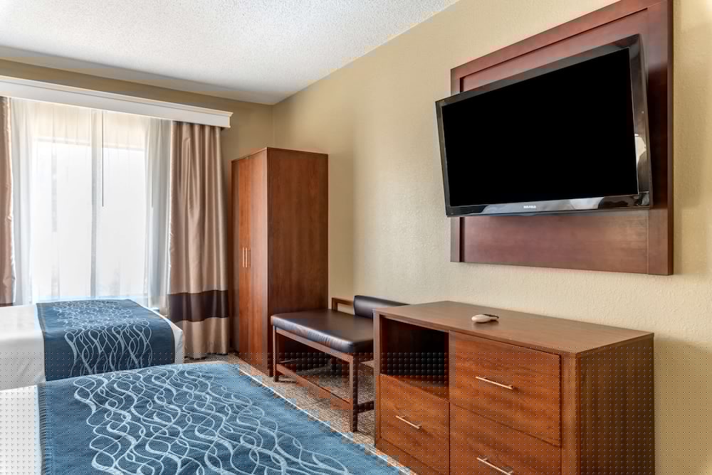 Comfort Inn and Suites El Dorado, AR 12/30