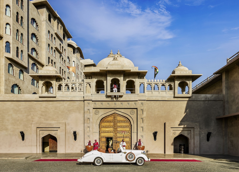 Fairmont Jaipur 5/50