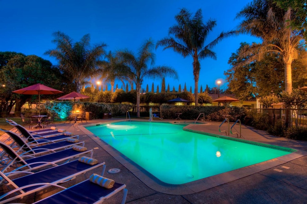 University Park Inn & Suites 3/38