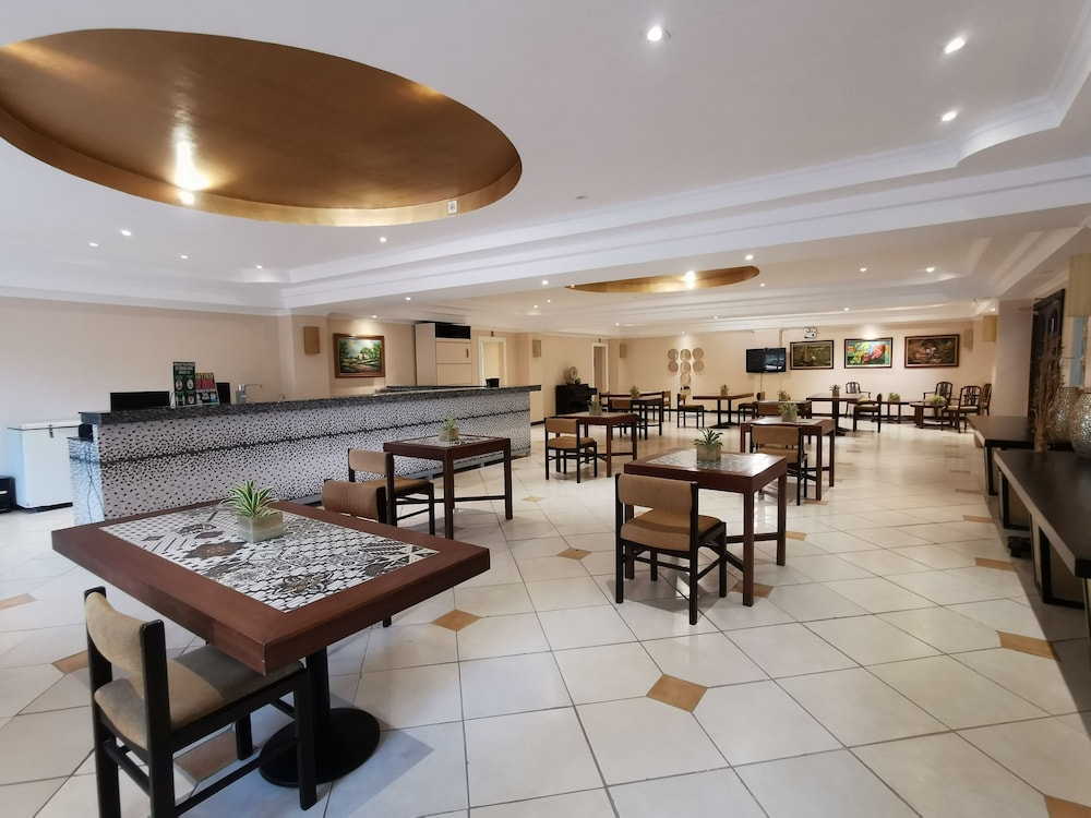 Tagaytay Country Hotel 41/57
