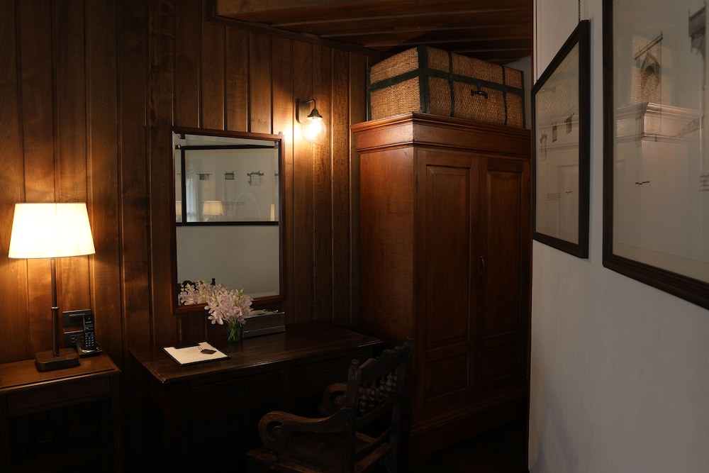 1905 Heritage Corner 29/35
