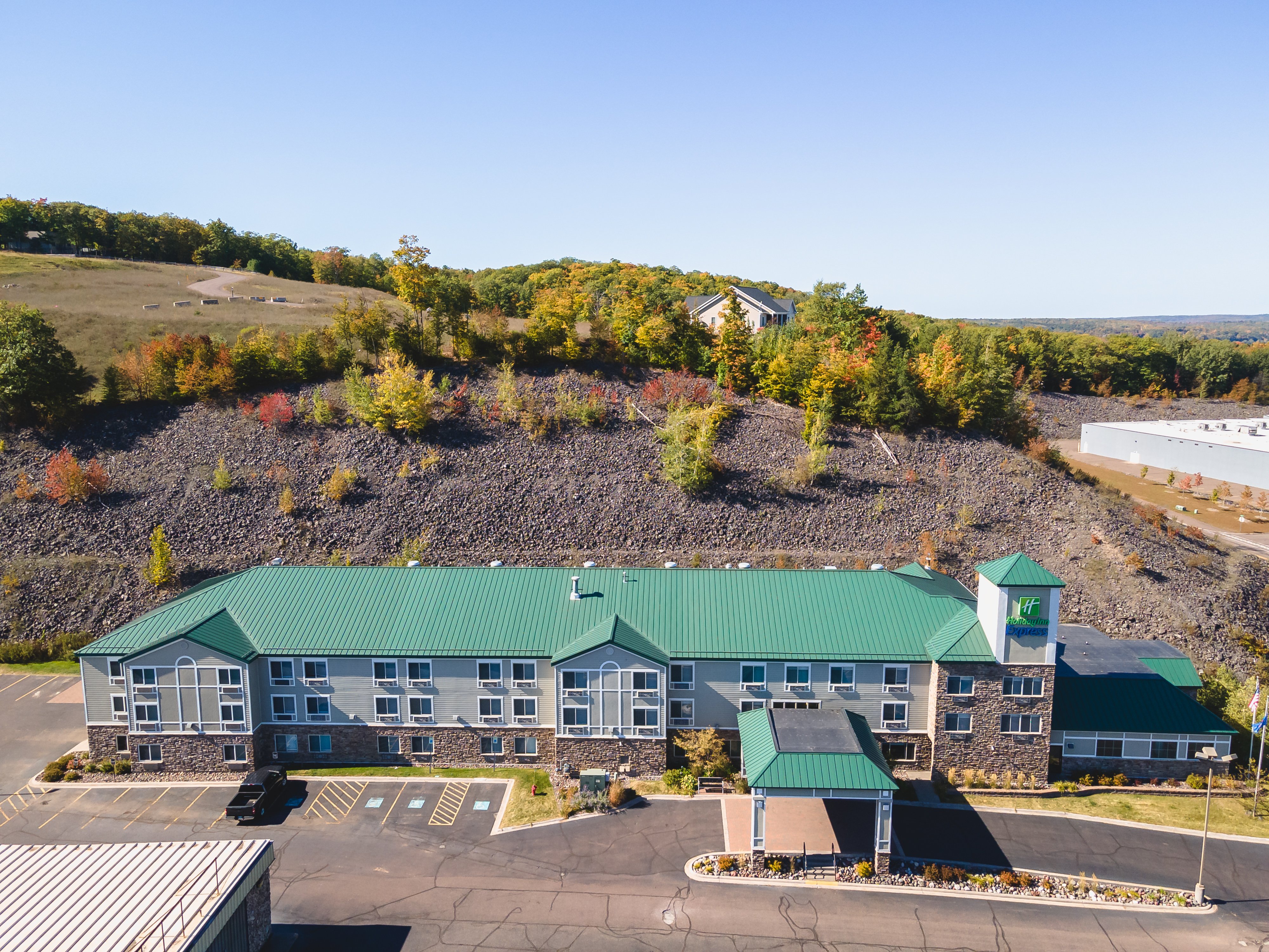 Holiday Inn Express Houghton Keweenaw 6/77