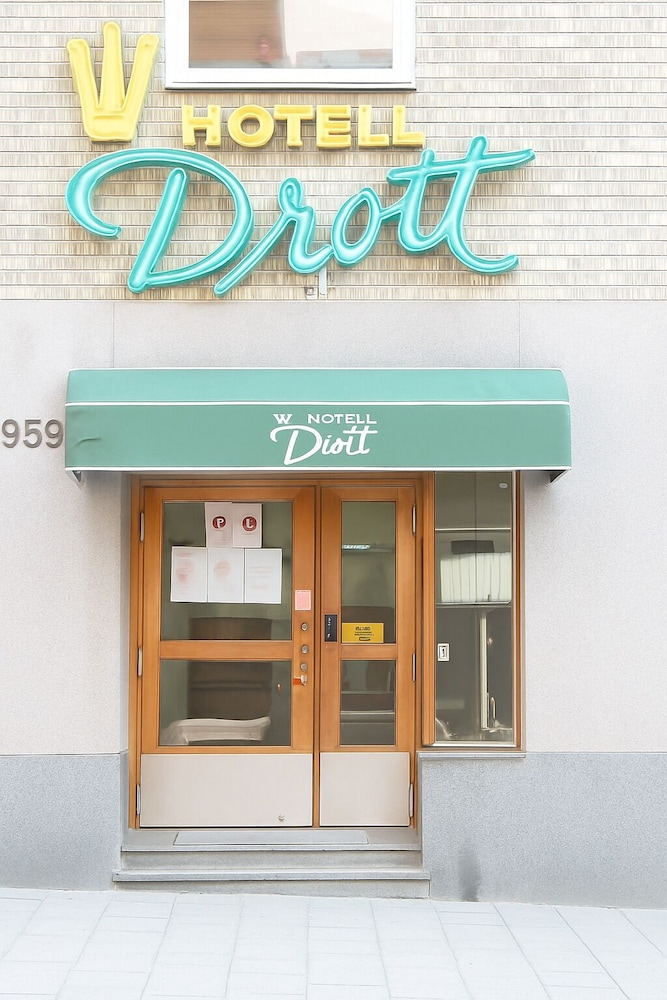 Hotell Drott 3/42