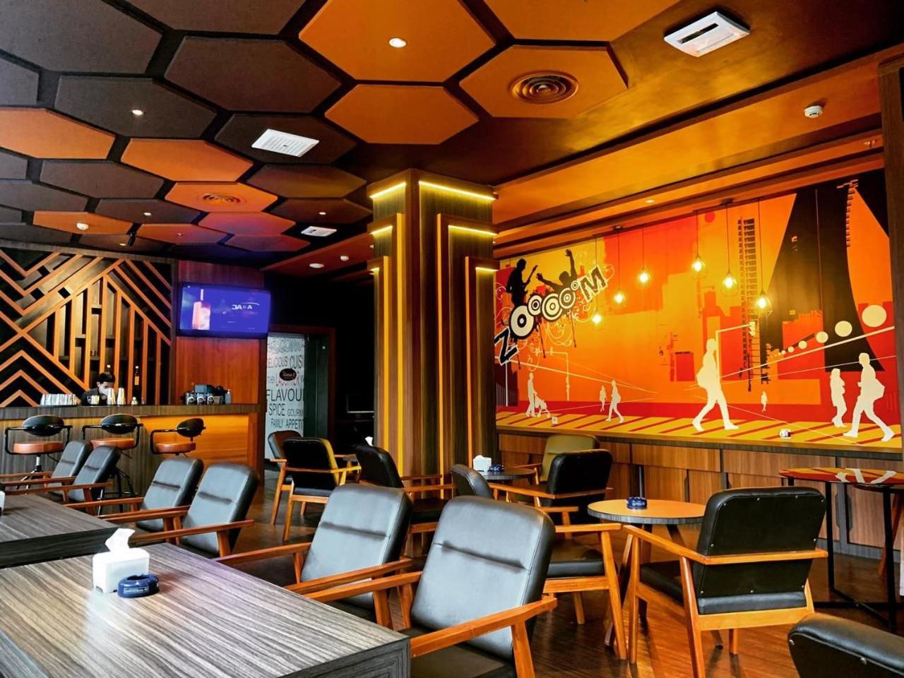 Zoom Hotel Mulawarman 38/47